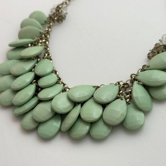 Sea Green Chunky Bead Statement Bib Necklace | Francesca’s Collection - Picture 2 of 3
